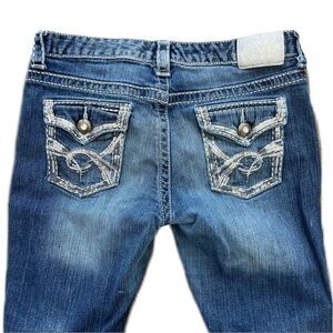 Maurice’s Cropped Ankle Low Rise Jeans with Sequin Pockets Size 7 / 8 R